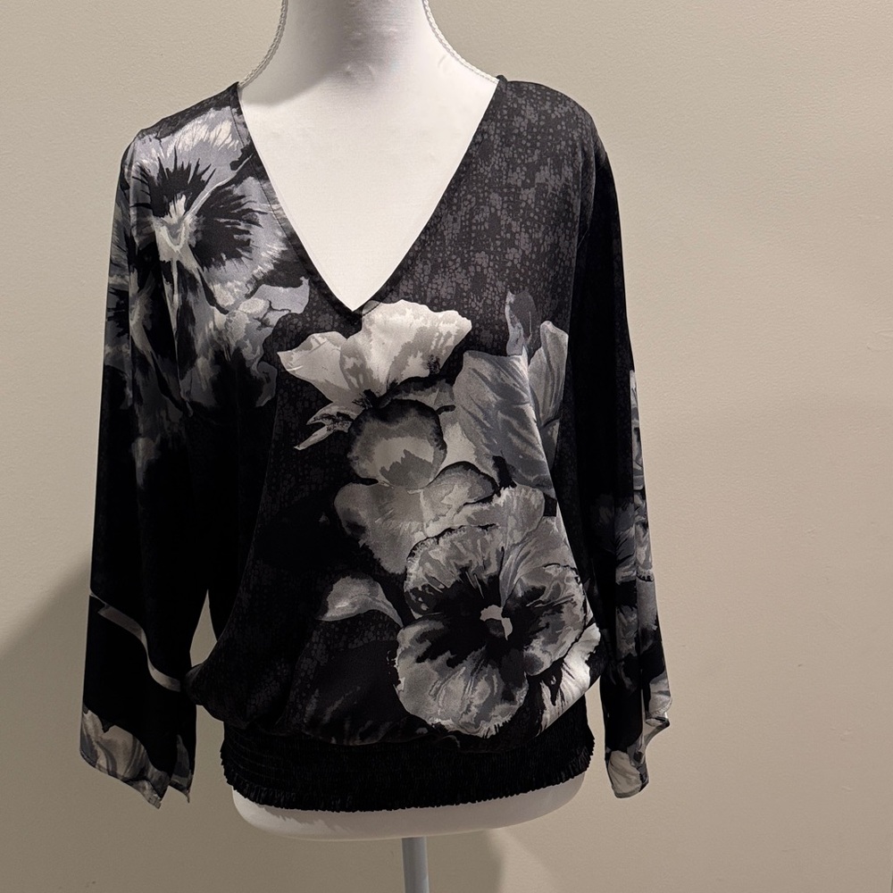 White House Black Market Black and Gray Patterned Top